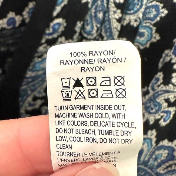 LUCKY BRAND | Navy Blue Paisley Boho Top 3/4 Sleeve Blouse | Size Medium - Picture 7 of 7